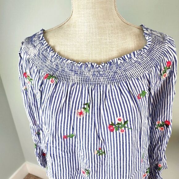 Miss ME WOMEN'S OFF OR ON SHOULDER TOP SIZE LARGE BELL SLEEVES PULLOVER - Picture 4 of 8